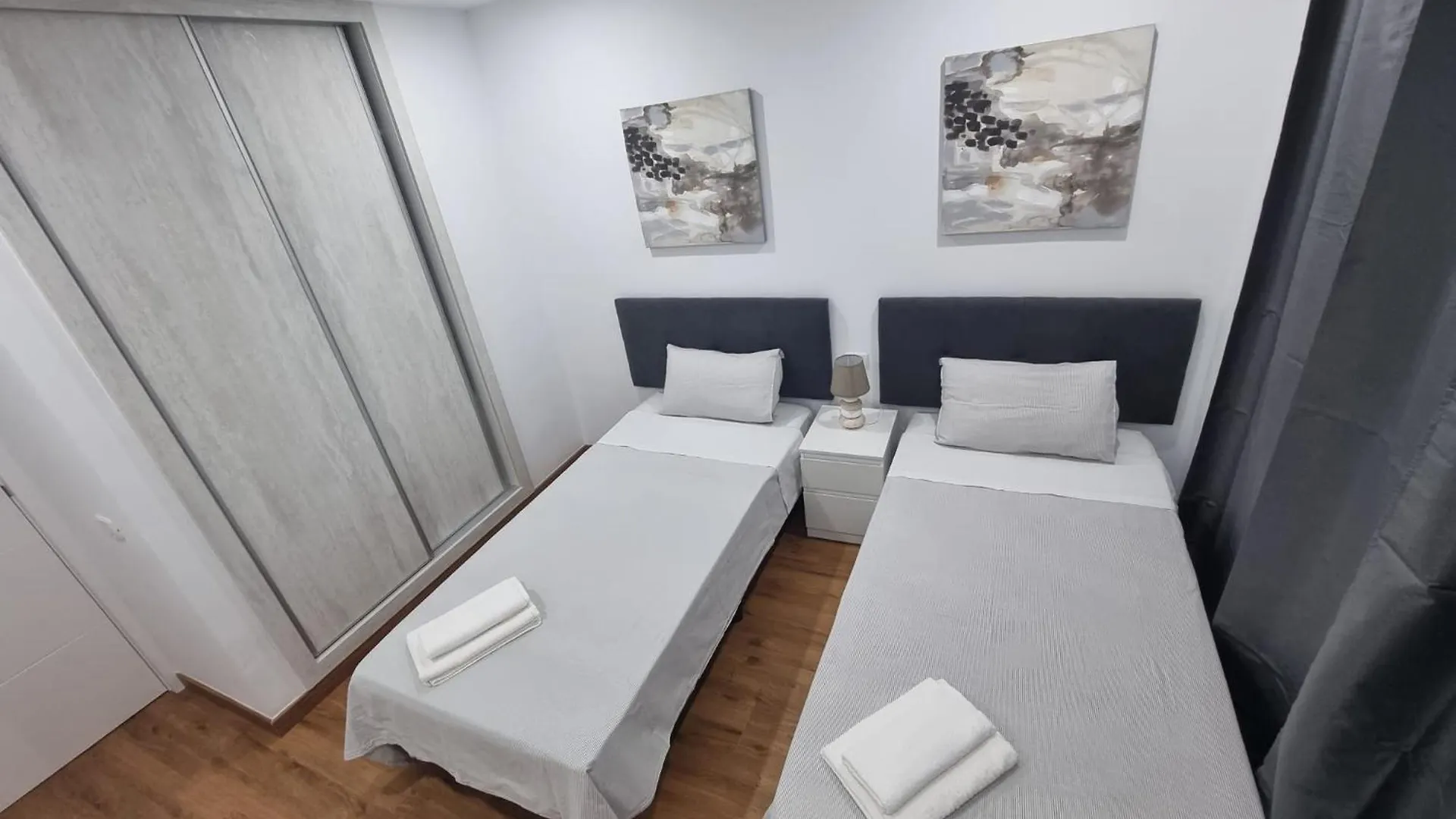 Casa Liotro Comfortable, Panoramic,Central, Near The Sea,Swimming Pool,Wifi,Terrace Los Cristianos  0*, Los Cristianos (Tenerife)