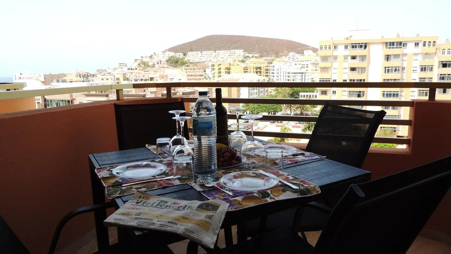 Apartment Casa Liotro Comfortable, Panoramic,Central, Near The Sea,Swimming Pool,Wifi,Terrace Los Cristianos